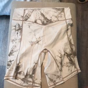 Balance Athletica oasis shorts